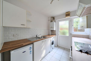 Kitchen- click for photo gallery